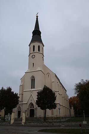 Bockfließ, Pfarrkirche hl. Jakobus der Ältere, neugotischer Bau ab 1874
