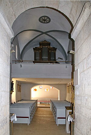 Maiersdorf, Wehrkirche hl. Johannes der Täufer, Blick aus dem Altarraum