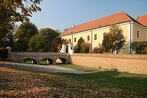 Weikendorf, Pfarrschloss, 1716-1721 nach Plänen von Jakon Prandtauer errichtet