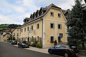 Ybbsitz, Eisenstraße 2, Rokoko-Fassade, 1779