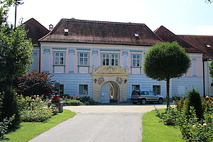Pitten, Pfarrhof, 1651-64 errichtet