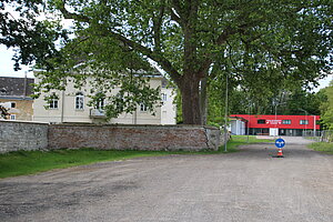 Schwadorf, Schloss Schwadorf, Baukomplex Anf. 17. Jh., Umbau Anfang 19. Jh.