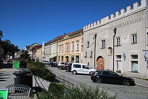 Gmünd, nördliche Häuserzeile am Stadtplatz