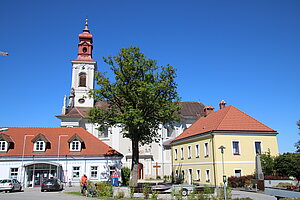 Hoheneich, Häuserensemble mit Pfarrkirche