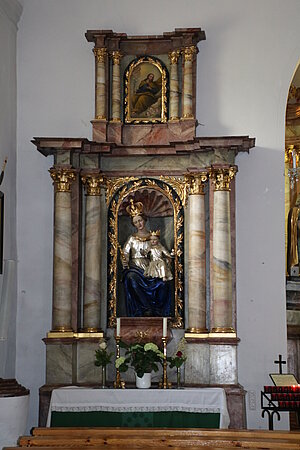 Obritzberg, Pfarrkirche hl. Laurentius, Seitenaltar, Madonna 18. Jahrhundert
